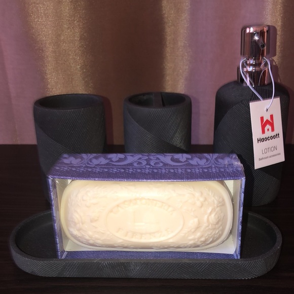 HAOCOOTT, 5 Piece Ceramic Bathroom Accessories Set - Picture 7 of 16